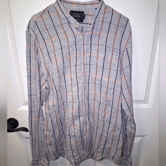 A Scotch and Soda men's long sleeve button-down in a size small. - Picture 1 of 4